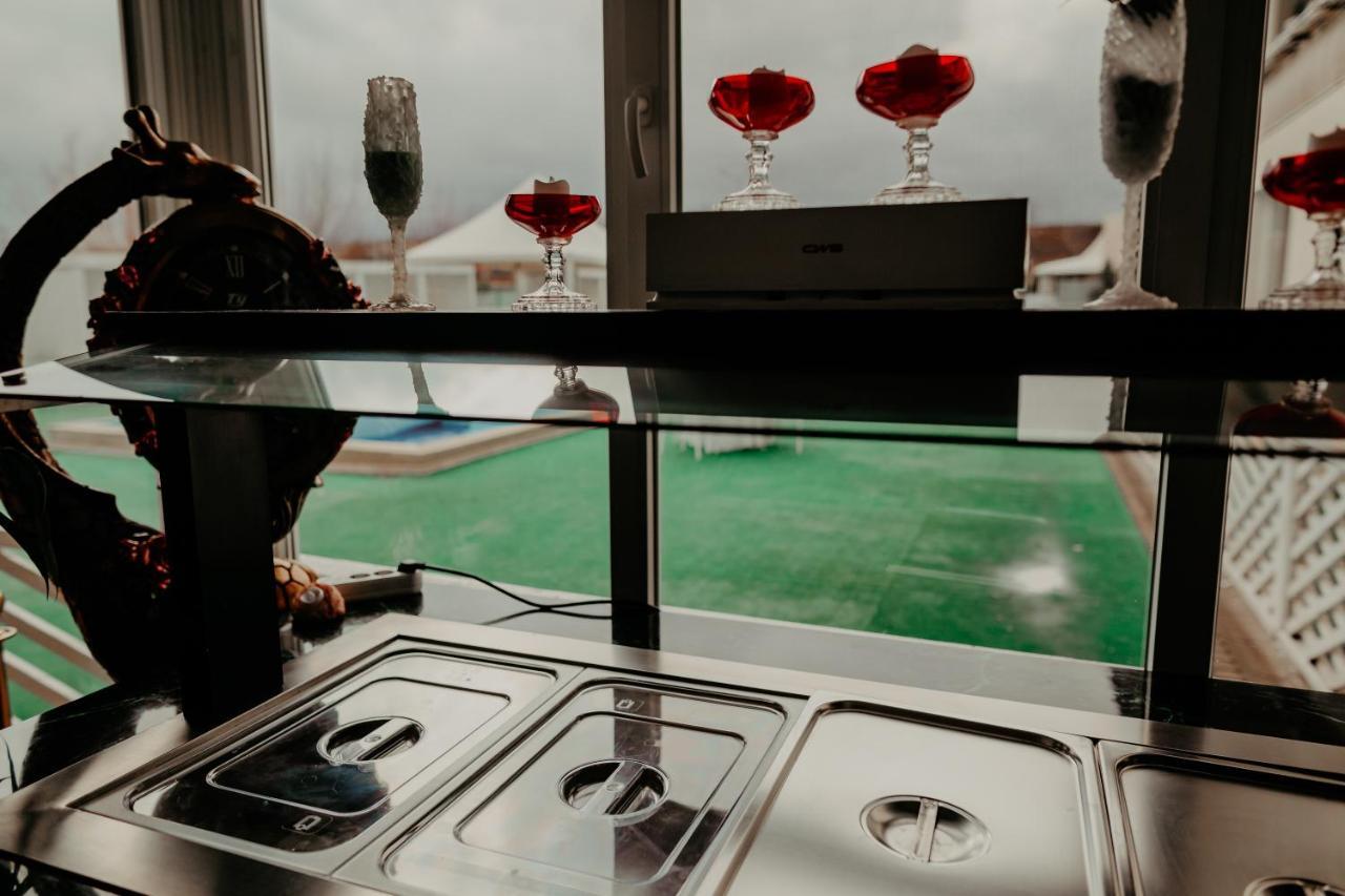 Hotel Juliana Platinum Brad Extérieur photo